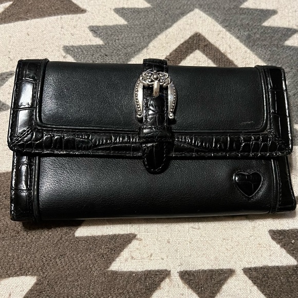 Retro Brighton Large Black Leather Crossbody purse Wallet Buckle Heart Details. - Picture 5 of 16